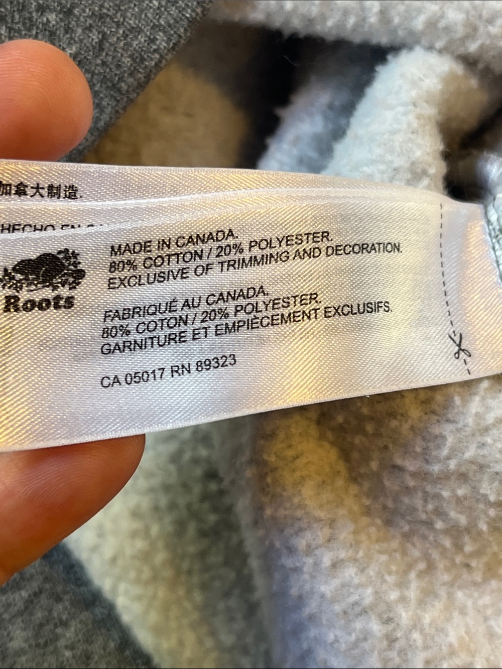 Roots Canada Crewneck Sweatshirt Grey Red Maple Leaf Made In Canada Medium - Picture 9 of 9